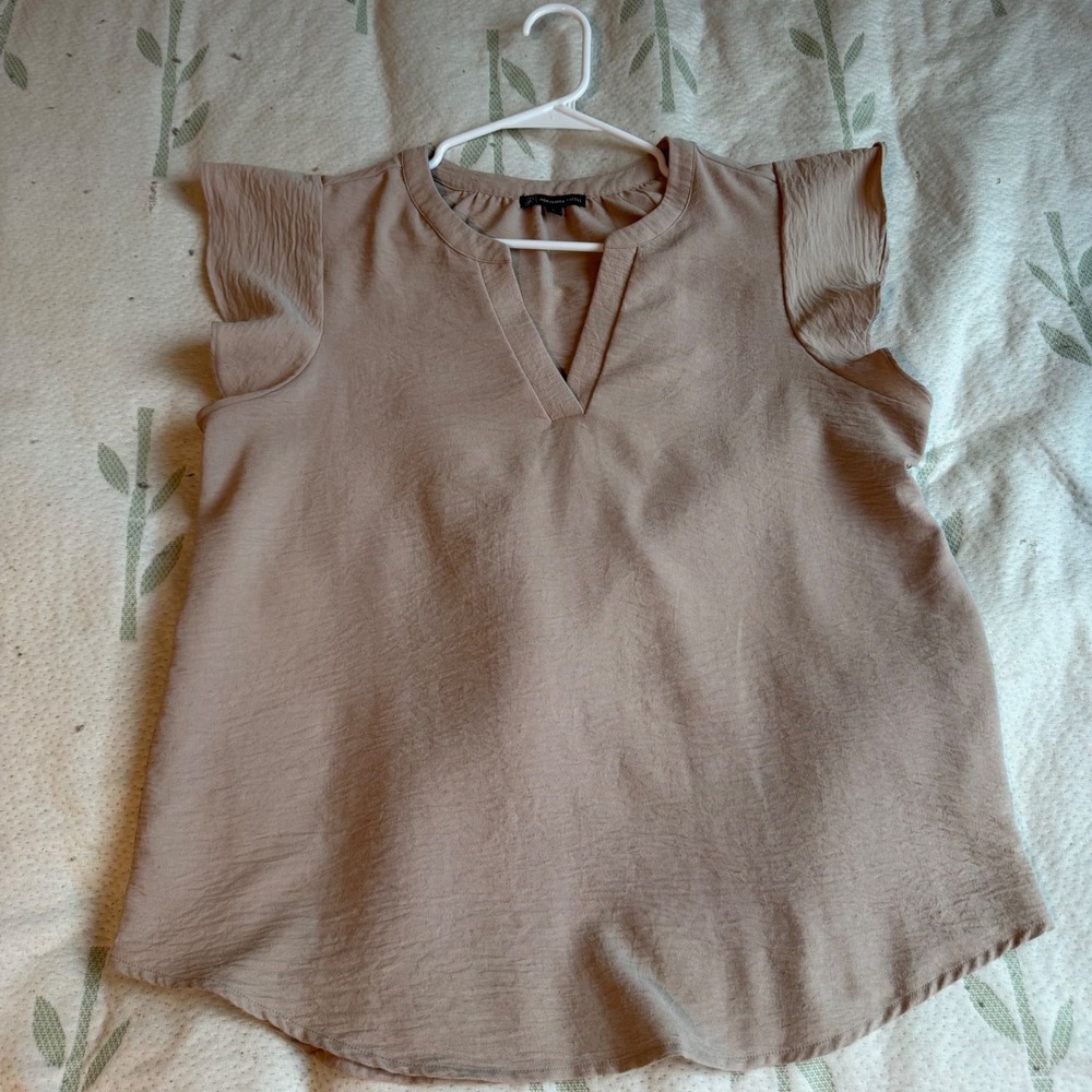 Adrianna Papell Tan Flutter Sleeve V-Neck Blouse Soft Textured Crepe Beige Large
